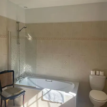 فيلة With Pool *