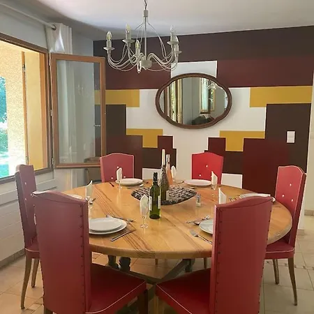 فيلة With Pool *